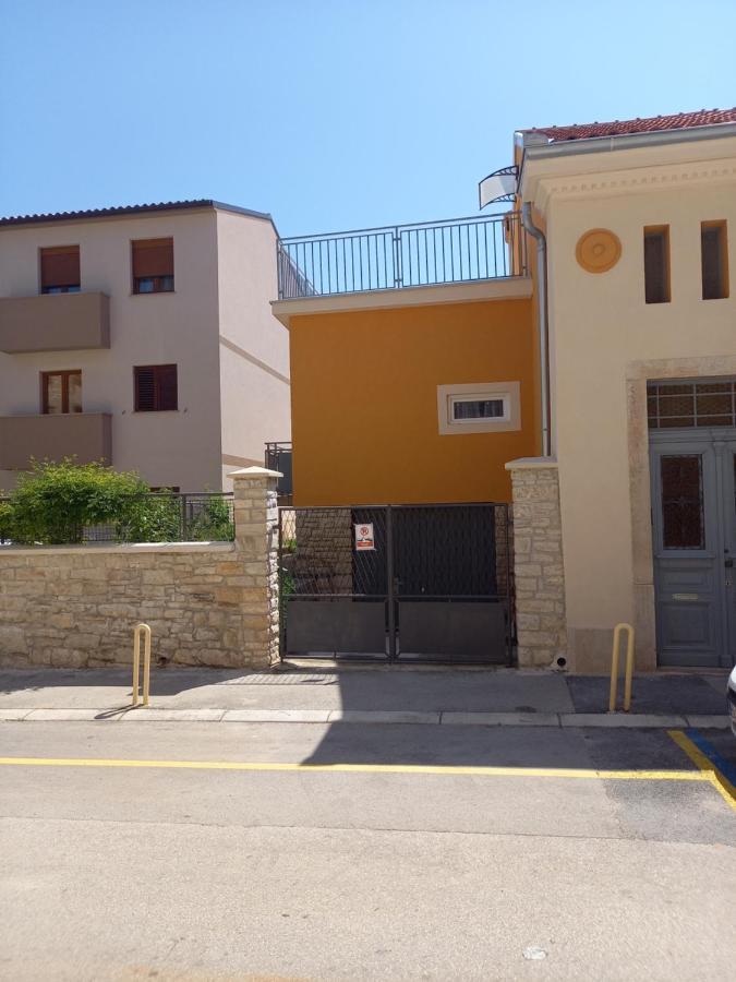 Oskar Amphitheater Apartments And Rooms With Free Parking プーラ エクステリア 写真